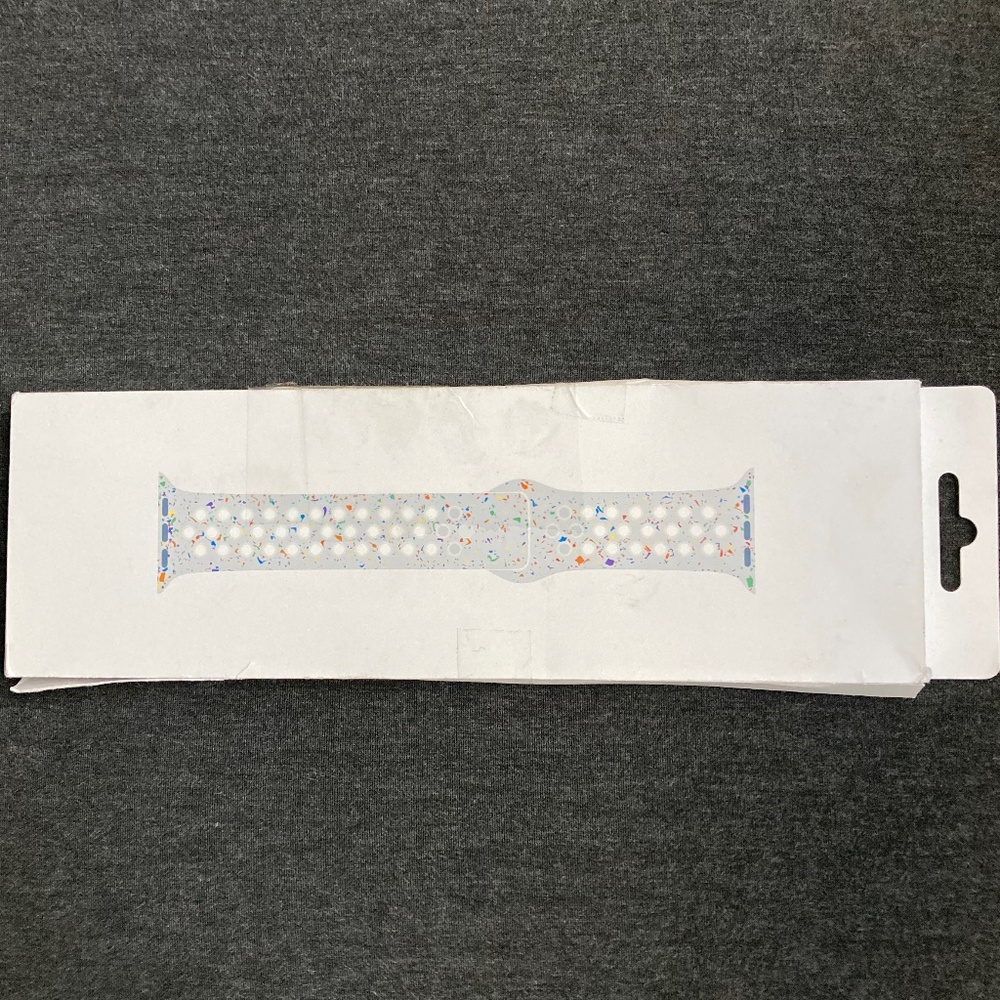 Apple Watch Nike Sport Band In Pure Platinum Size 41mm S/M - Brand New